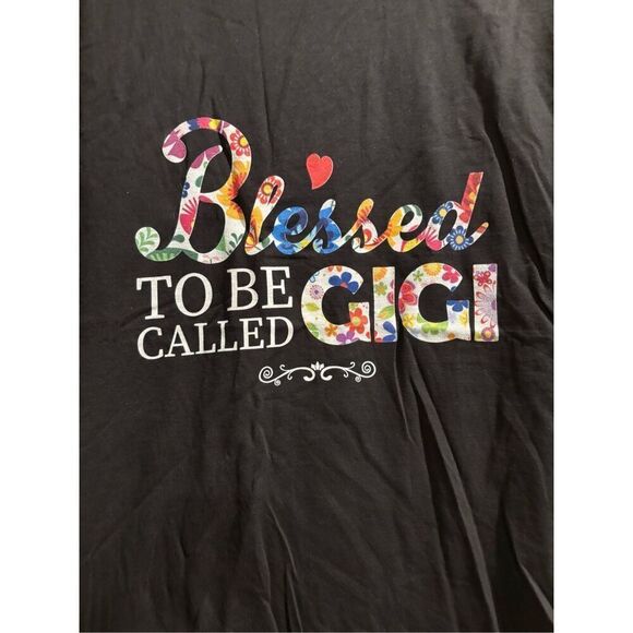 Blessed to be called GiGi T-shirt size Medium - Picture 2 of 2